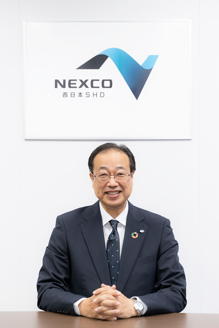 社長挨拶　代表取締役社長　川村 健一