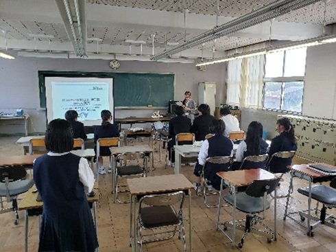 生徒さまむけ説明会の様子