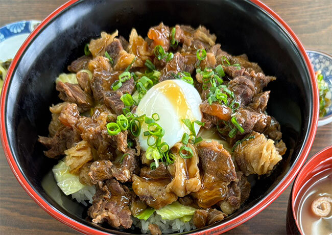 宮崎和牛　牛すじ煮込み丼