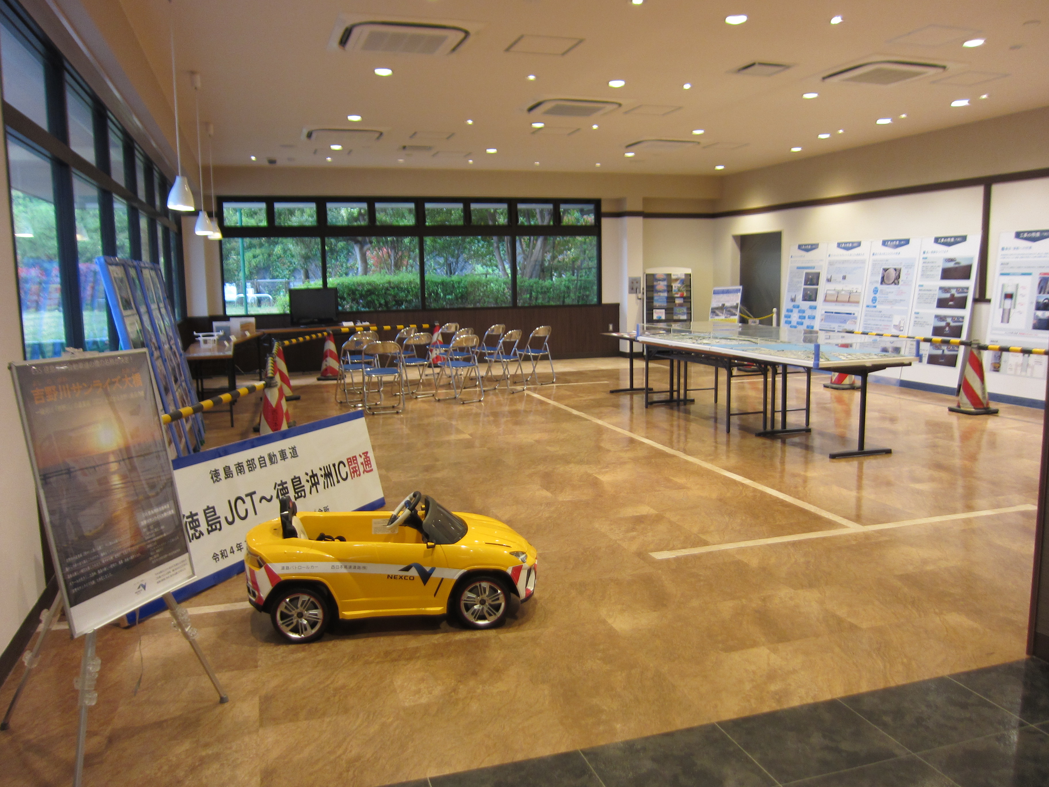 2 徳島自動車道 上板sa 上り線 徳島南部自動車道開通prブース 設置のお知らせ Nexco西日本のsa Pa情報サイト